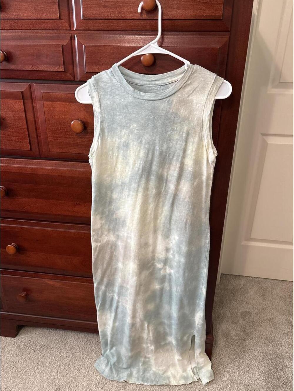 Universal Thread Women's Green and Multi Dress